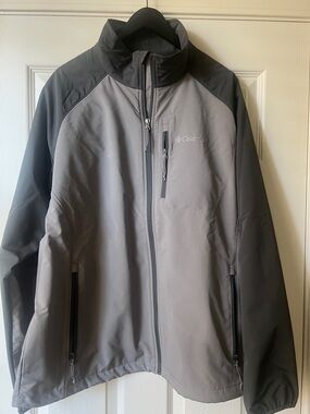 Columbia Men's Two-Tone Gray Performance Jacket